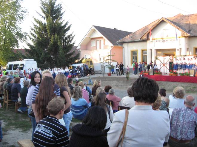 csomad_falunap_2007_42.JPG