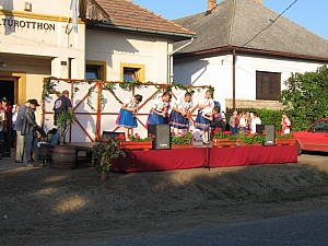 csomad_falunap_2007_27.JPG