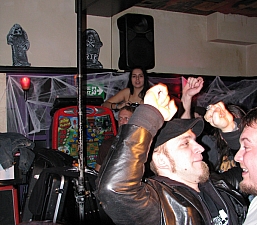 romeo_verzik_2008.11.06_the_hobgoblin__london__022.JPG romeo_verzik_2008.11.06_the_hobgoblin__london__022.JPG