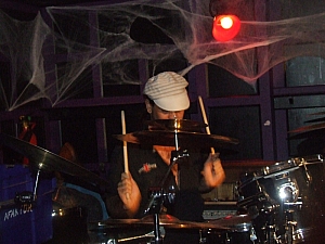 romeo_verzik_2008.11.06_the_hobgoblin__london__136.JPG romeo_verzik_2008.11.06_the_hobgoblin__london__136.JPG