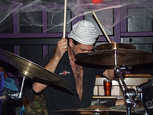 romeo_verzik_2008.11.06_the_hobgoblin__london__142.JPG romeo_verzik_2008.11.06_the_hobgoblin__london__142.JPG