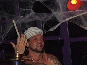 romeo_verzik_2008.11.06_the_hobgoblin__london__170.JPG romeo_verzik_2008.11.06_the_hobgoblin__london__170.JPG