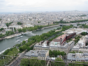 eiffel_torony_kilatas_001.jpg eiffel_torony_kilatas_001.jpg