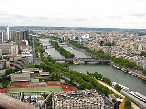 eiffel_torony_kilatas_024.jpg eiffel_torony_kilatas_024.jpg