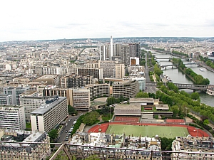 eiffel_torony_kilatas_025.jpg eiffel_torony_kilatas_025.jpg