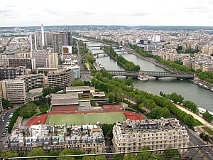 eiffel_torony_kilatas_030.jpg eiffel_torony_kilatas_030.jpg