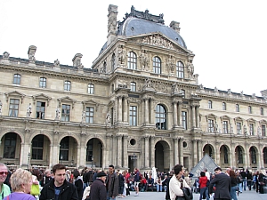 musee_du_louvre_002.jpg musee_du_louvre_002.jpg