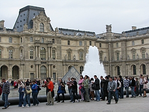 musee_du_louvre_011.jpg musee_du_louvre_011.jpg