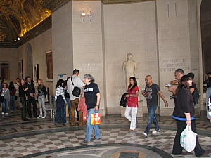 musee_du_louvre_127.jpg musee_du_louvre_127.jpg