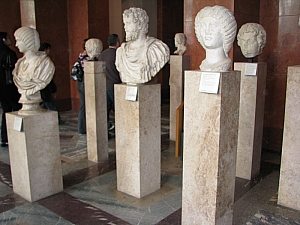 musee_du_louvre_137.jpg musee_du_louvre_137.jpg