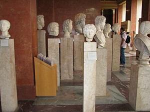 musee_du_louvre_138.jpg musee_du_louvre_138.jpg