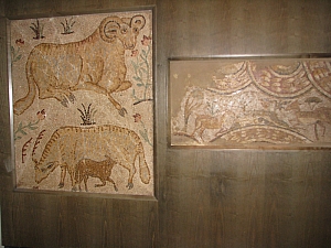 musee_du_louvre_145.jpg musee_du_louvre_145.jpg