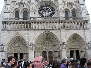 notre_dame_005.jpg notre_dame_005.jpg