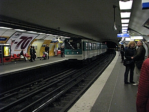 parizs_metro_019.jpg parizs_metro_019.jpg