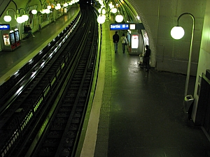 parizs_metro_043.jpg parizs_metro_043.jpg