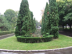 2013_szent_laszlo_bazilika_korul__006.JPG 2013_szent_laszlo_bazilika_korul__006.JPG