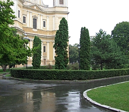 2013_szent_laszlo_bazilika_korul__007.JPG 2013_szent_laszlo_bazilika_korul__007.JPG