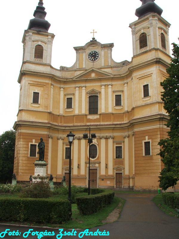 2013_szent_laszlo_bazilika__002.JPG